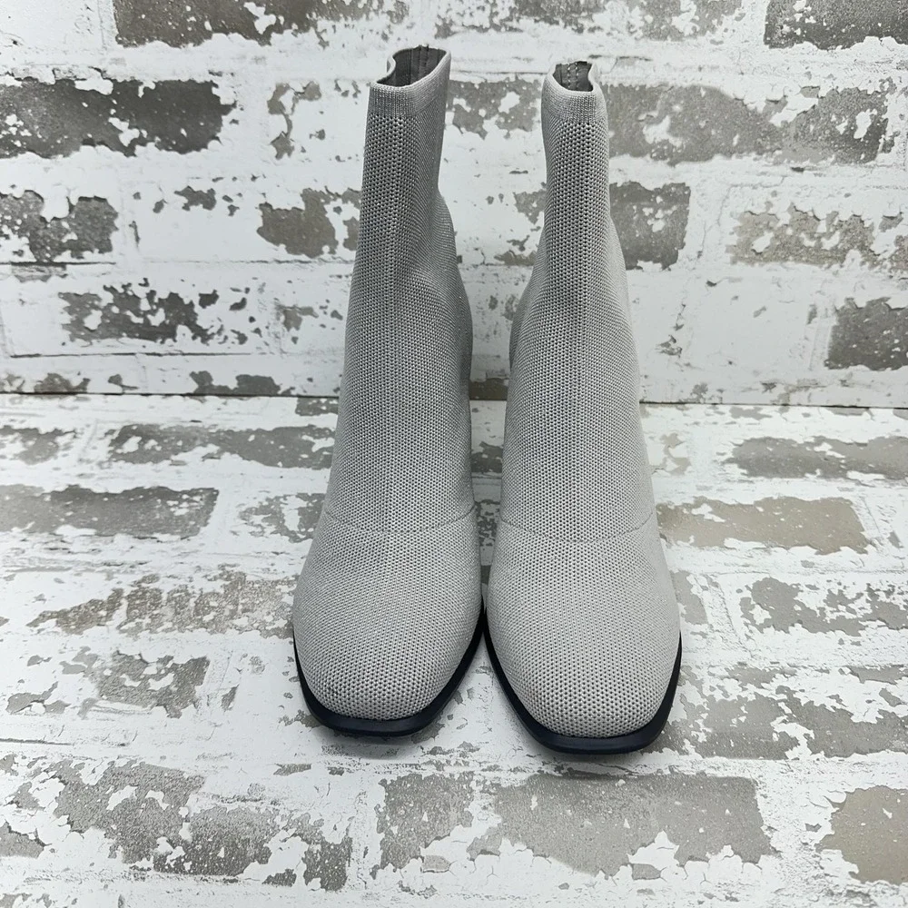 Mia Piana‎ Sock Bootie Womens 9M Gray Silver Fleck Knit Ankle Block Heel Stretch